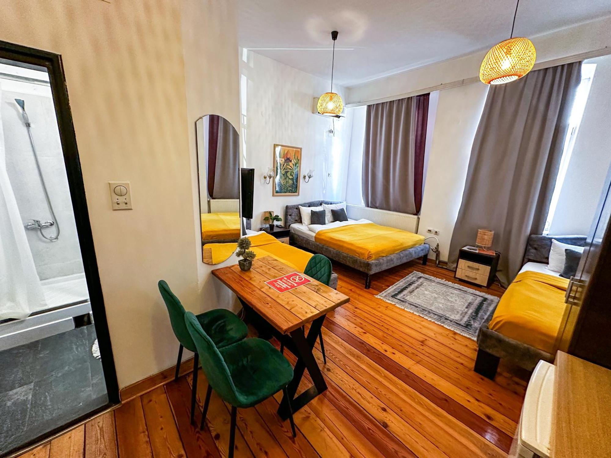 The Only One Apartments Ni Exteriér fotografie